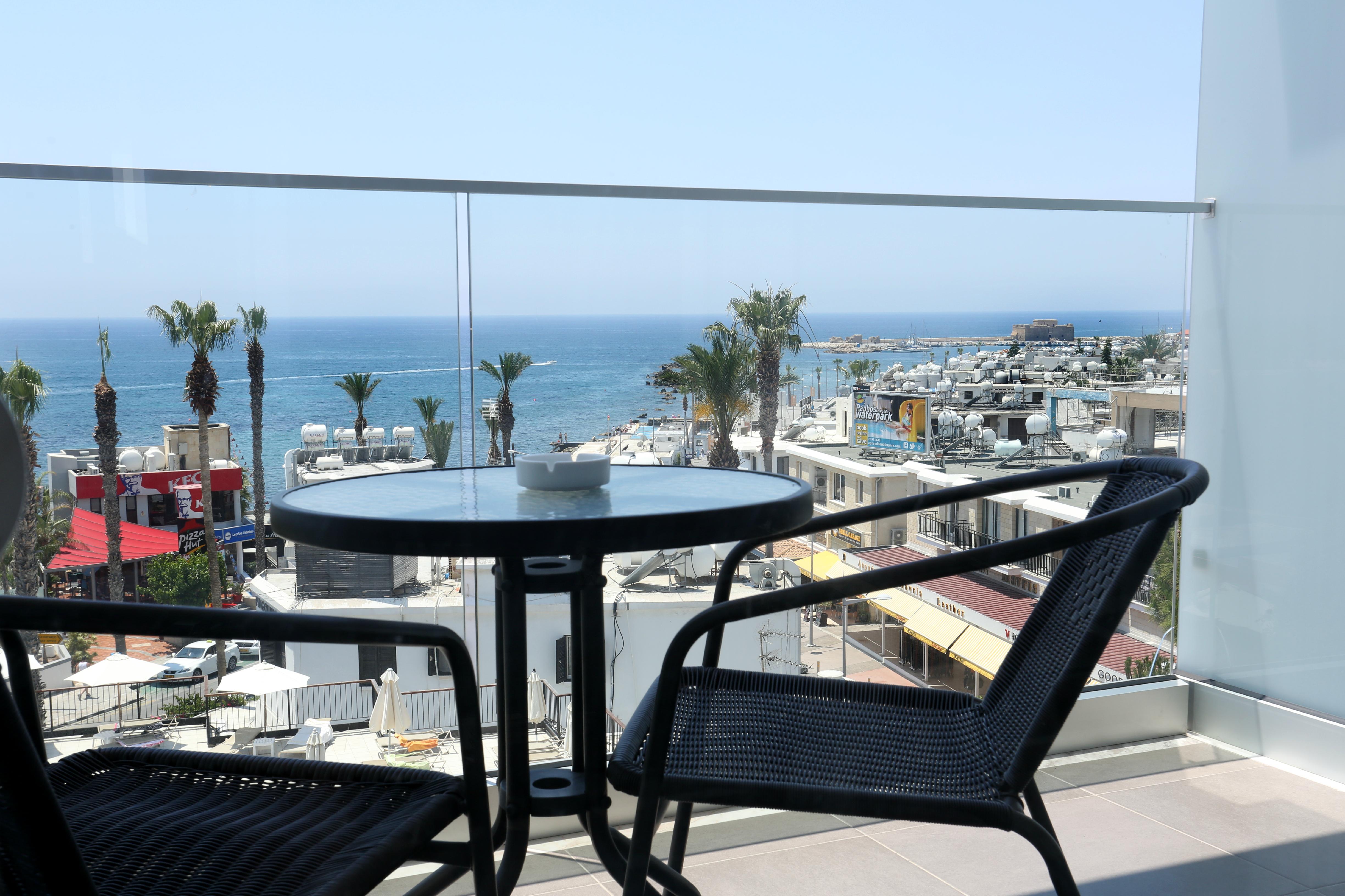 Dionysos Central Пафос Экстерьер фото